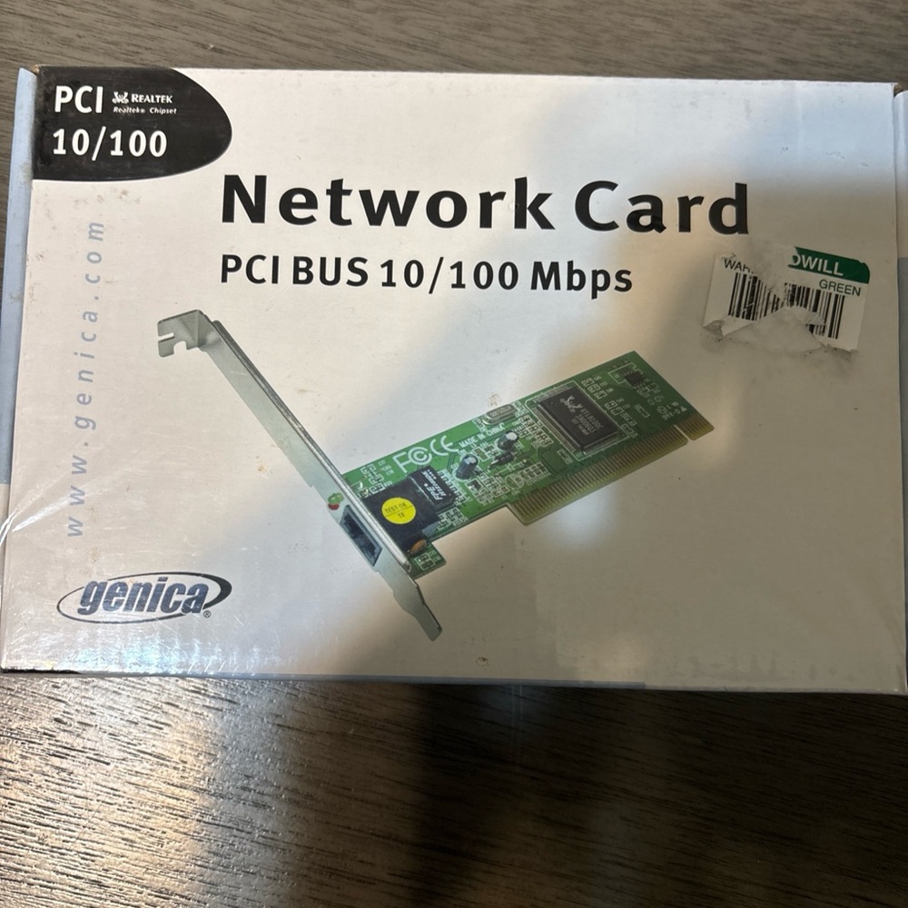 Genius Green Network Card PCI BUS 10/100 Mbpsbf brand new never opened